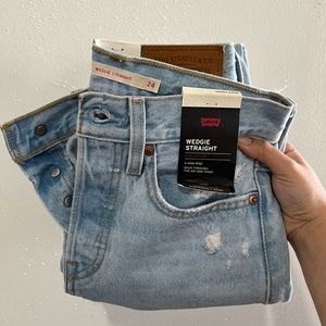 LEVI’S Wedgie Straight Jeans